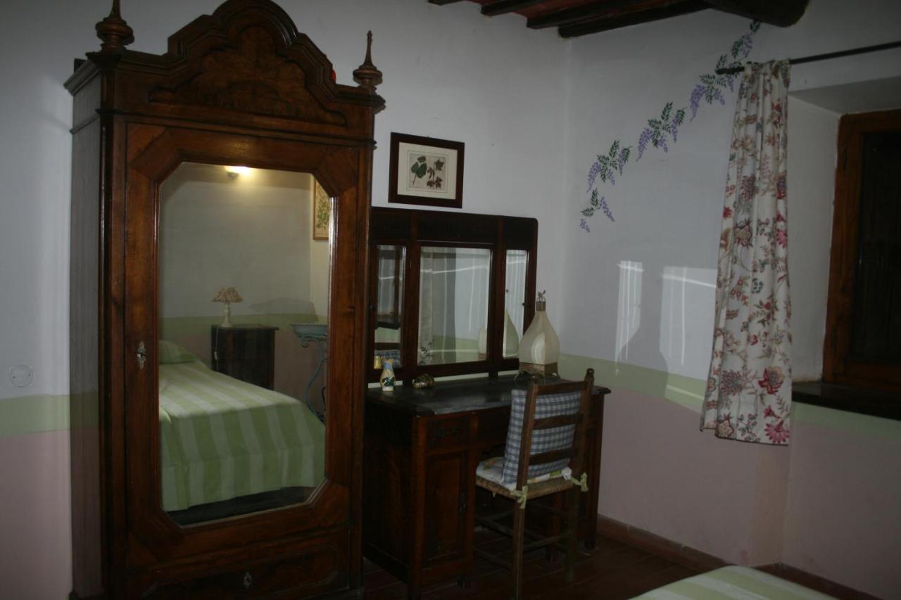 B & B I Melograni Porano Exterior foto